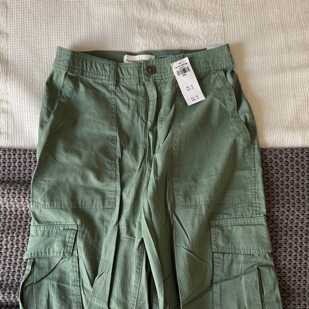 Abercrombie & Fitch Green Cargo Pants